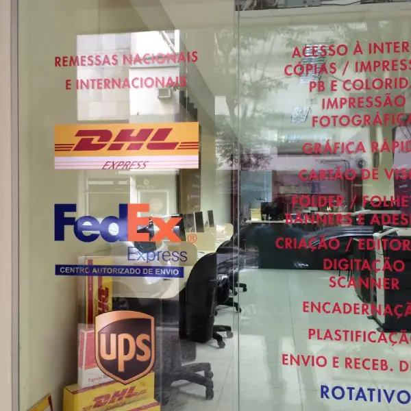 Adesivos para vitrines em Belo Horizonte da Profix Comunicação Visual
