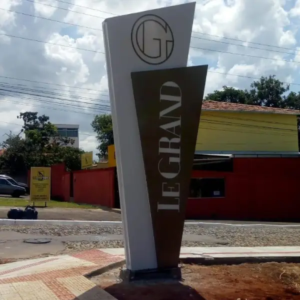Totem para empresas em Belo Horizonte da Profix Comunicação Visual