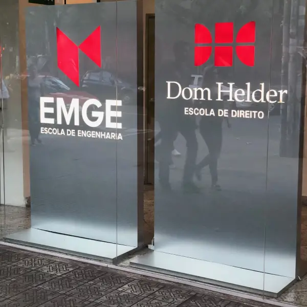 Totem publicitário em Belo Horizonte da Profix Comunicação Visual