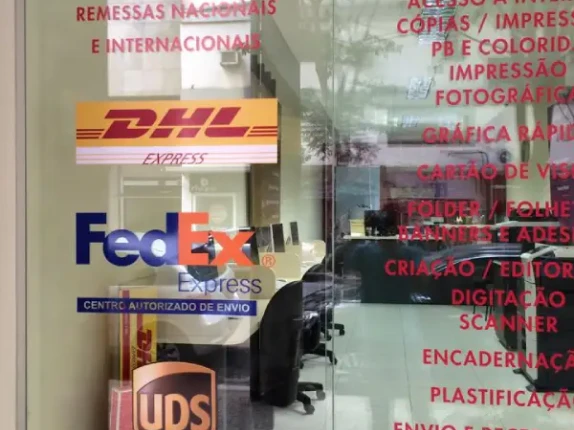 Adesivos para vitrines em Belo Horizonte da Profix Comunicação Visual